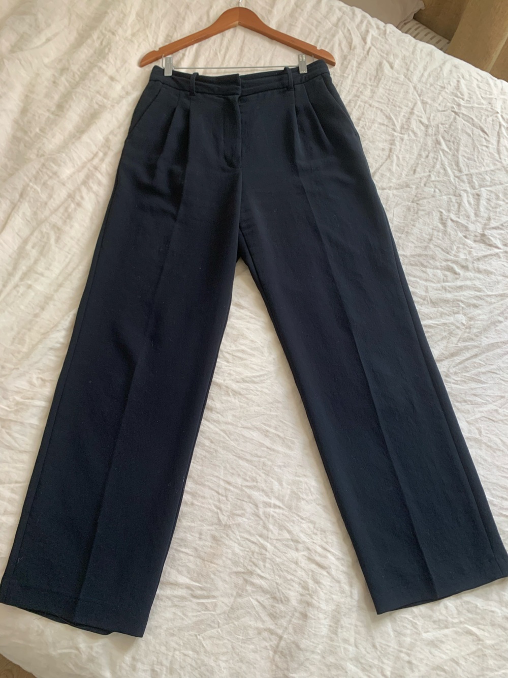Aritzia Wilfred Effortless Pants